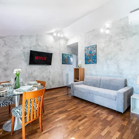 Attico Centro * В'яреджо